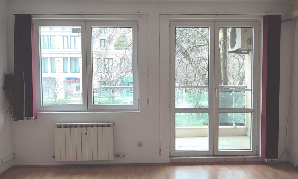Продавам изгодно ползвана PVC дограма