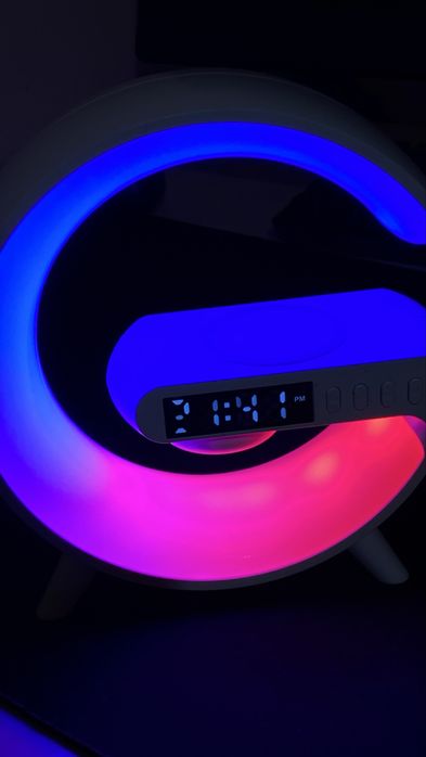 Vând lampa birou 4 in 1 .