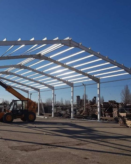 Vând hala metalică Avem pe stoc 
Asiguram transport și montaj Dorim se