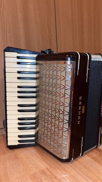 Acordeon Hohner Imperial IV A