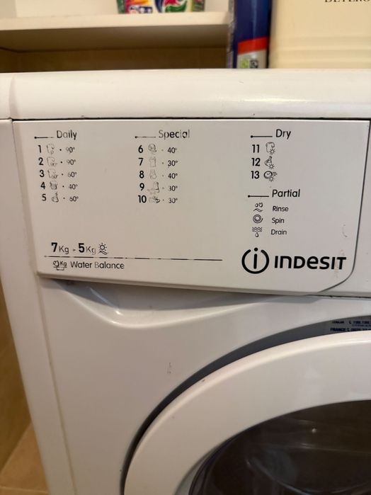 Пералня със сушилня Indesit IWDC 7105