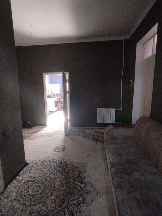 Уй срочно сотилади