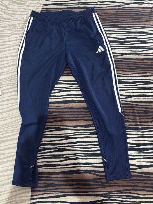 Pantaloni adidas Aeroready L