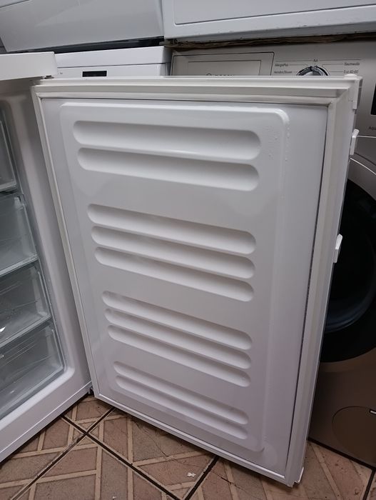 Малък фризер  с 4 чекмеджета Liebherr 24 месеца гаранция!