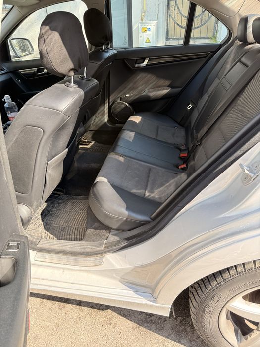 Mercedes-benz c220cdi