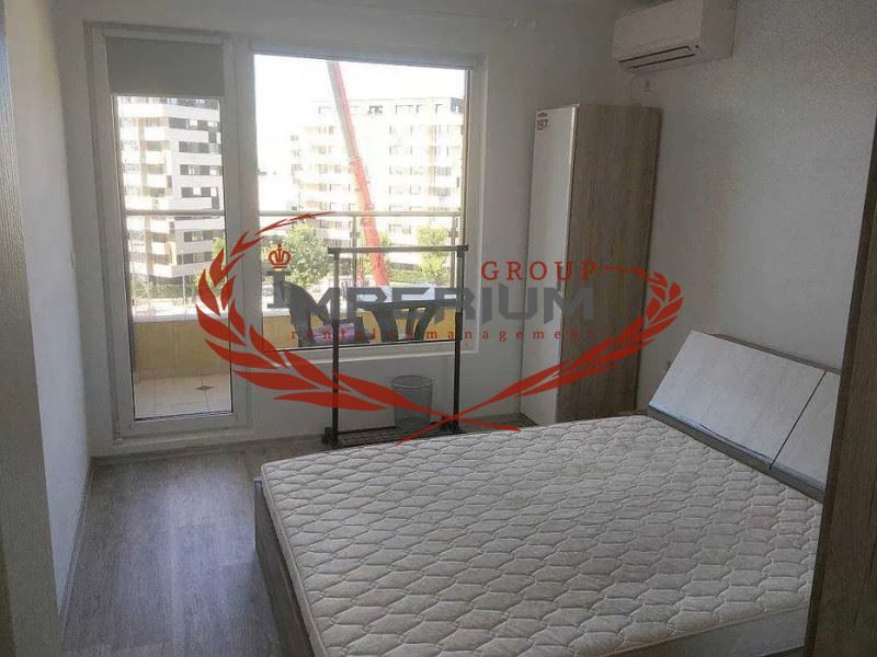 Дава се под наем Двустаен апартамент в Варна, Победа - 70 кв.м за 612 € - Снимка #2