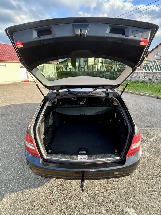 Mercedes c200 w204 facelift E5 136 cp automat