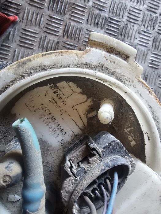 Pompa combustibil 1k0919051 Volkswagen Golf 5 (2003 - 2009)