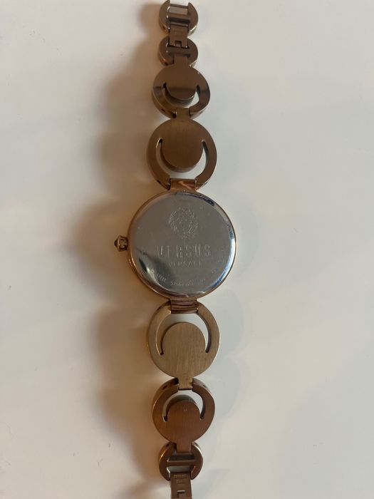 Часовник Версаче