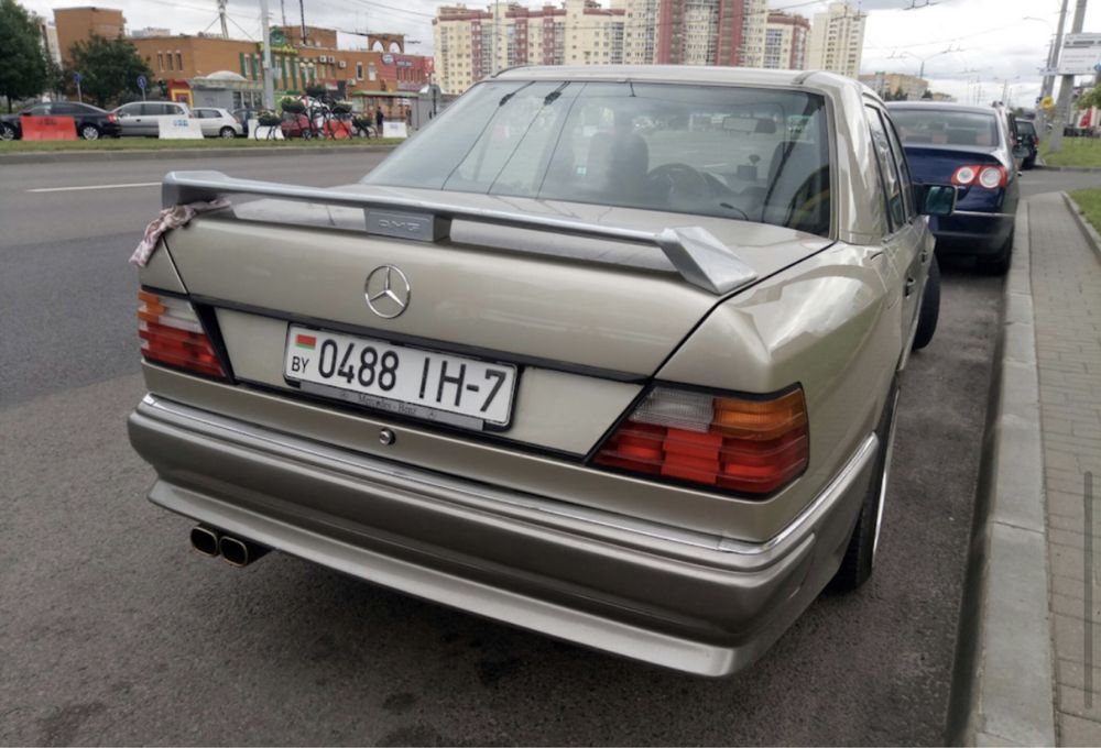 Мерседес 124 бампер,пороги W124 ешка мерс