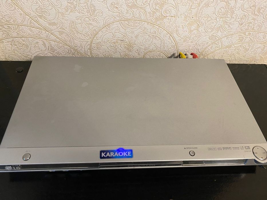 Продам DVD плеер LG