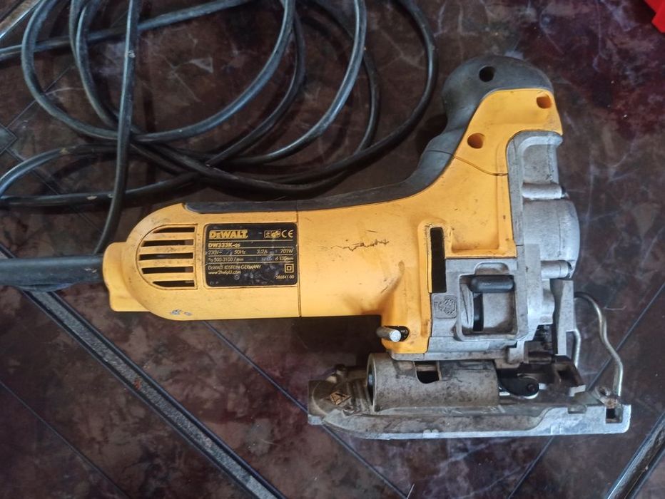 Fierastrau electric DeWalt