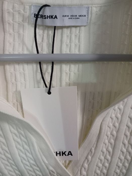 Bluza damă, mărime M, marca Bershka