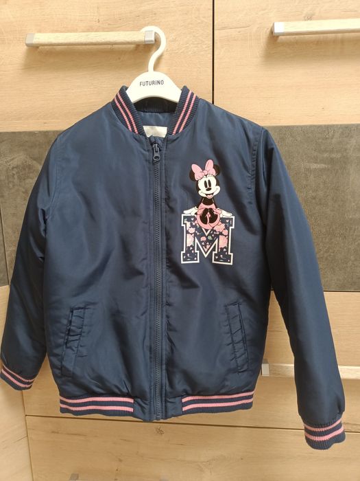 Куртка на девочку. Состояние новой