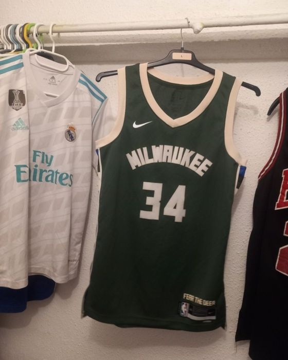 Marfa Premium ! Maieu baschet Nike Milwaukee Bucks / Giannis Antetokounmpo/ Nr34 / Marime 40 (S/M)