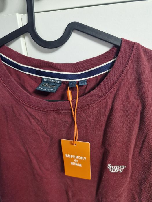 Tricou nou cu eticheta L Superdry
