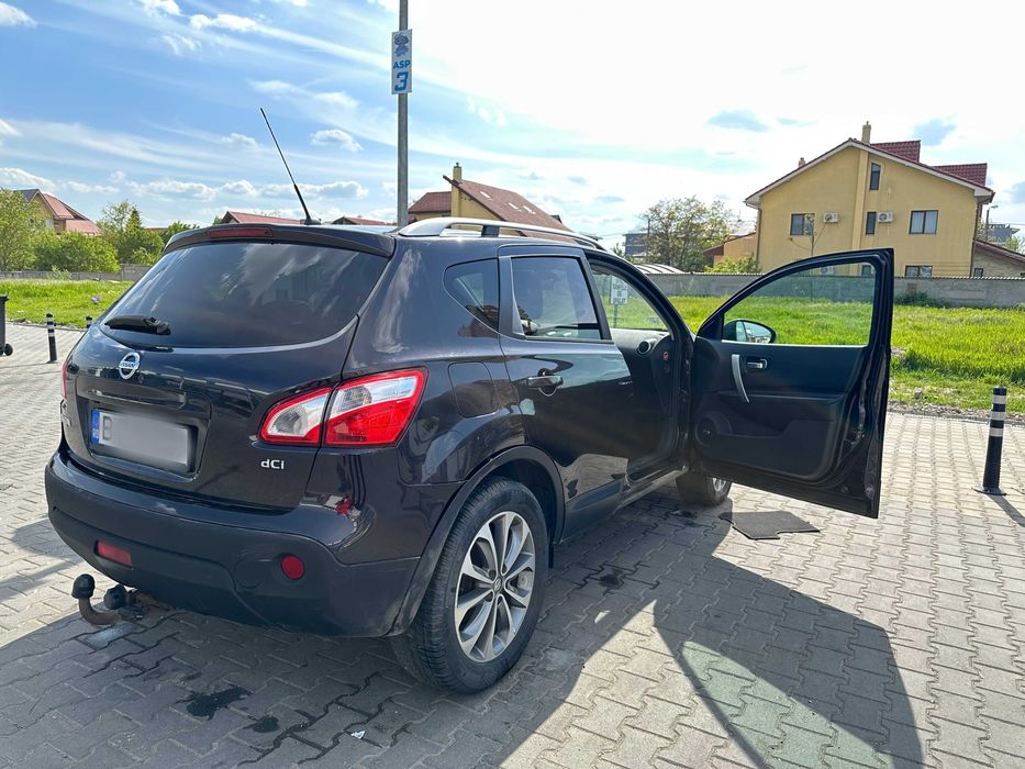 Nissan Qashqai 2.0 diesel automat 2011 panoramic inmatriculat 4X4 SI 4X2
