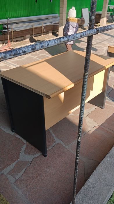 Продаеться  шкаф