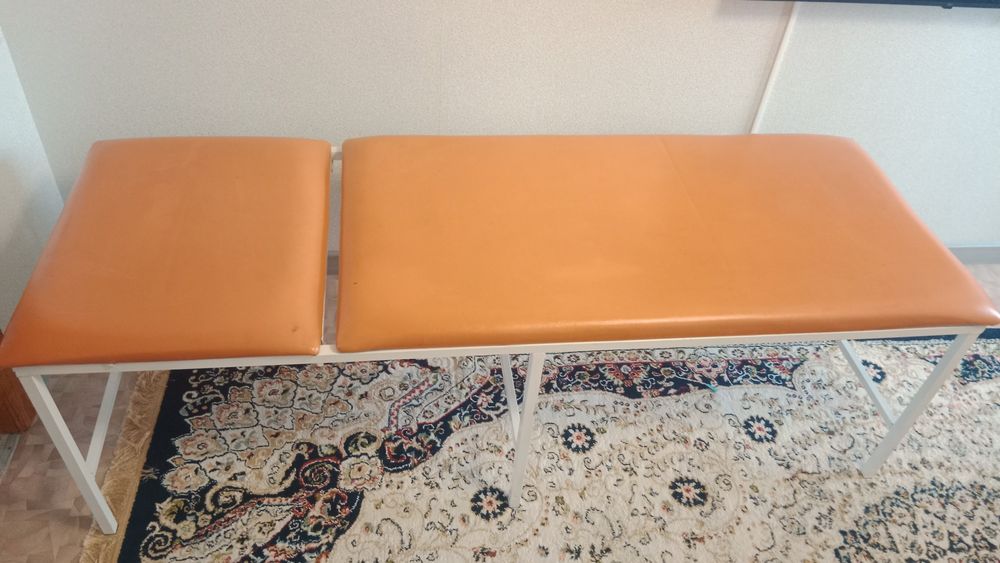 Продам кушетку ZETA