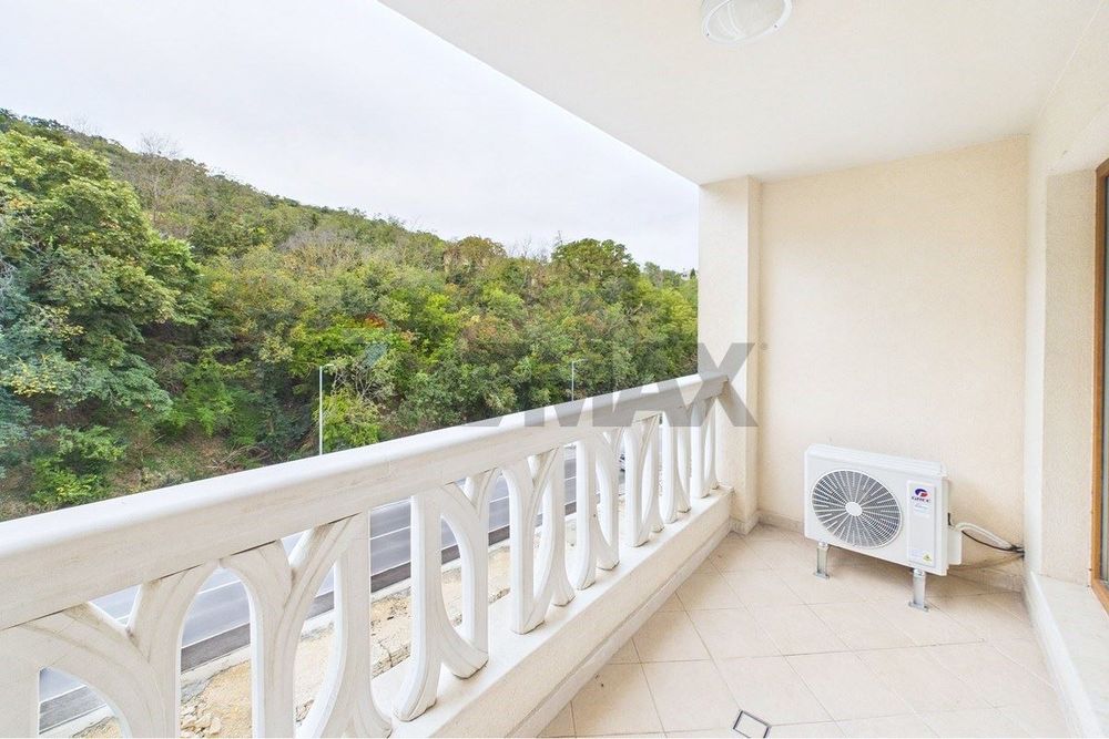 Продава се Двустаен апартамент в Варна, Аспарухово - 60 кв.м за 2367 €/кв.м - Снимка #10