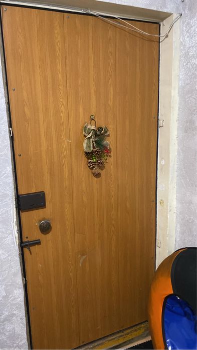 Продам Железная дверь