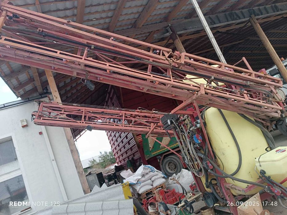 Mașină de erbicidat MET Hardi