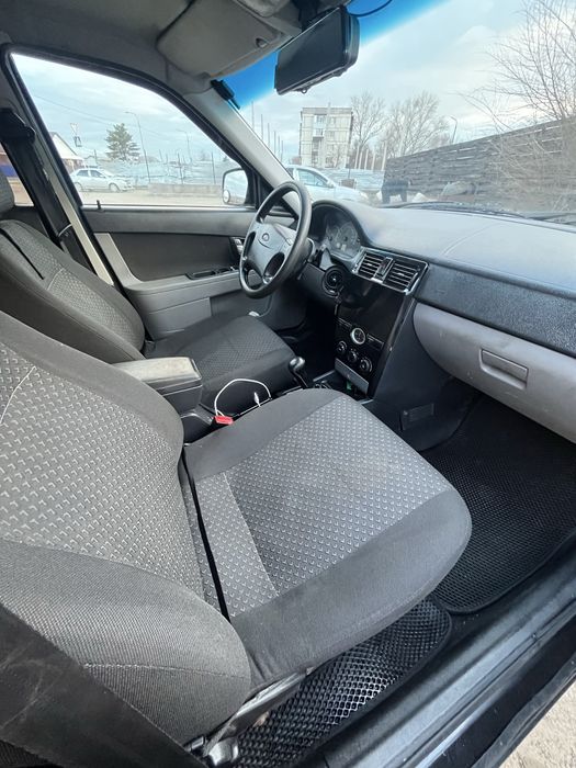 Приора 2172 хэтчбек 2010 год