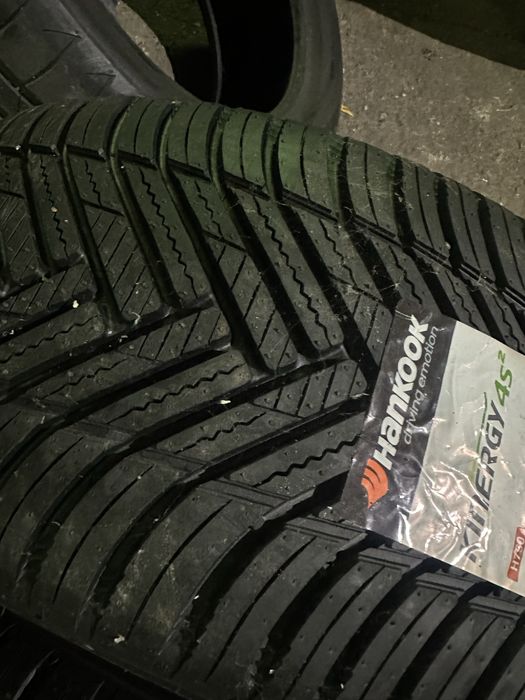 CAUCIUCURI 235 45 17 Iarna NOI Hankook Oferta 500 lei Ambele