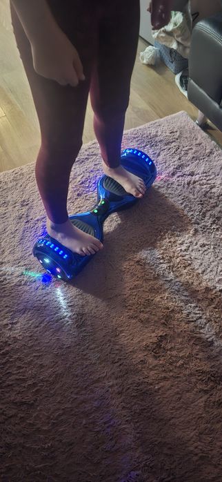 Hoverboard cu acumulator nou instalat