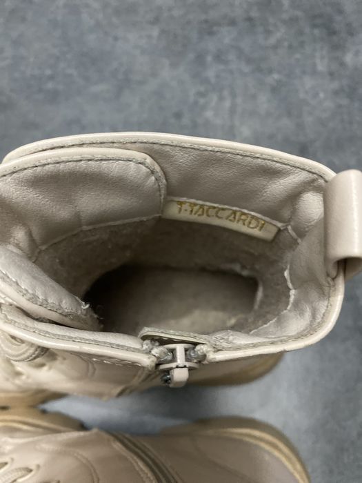 Продается осенний сапоги на девочку.