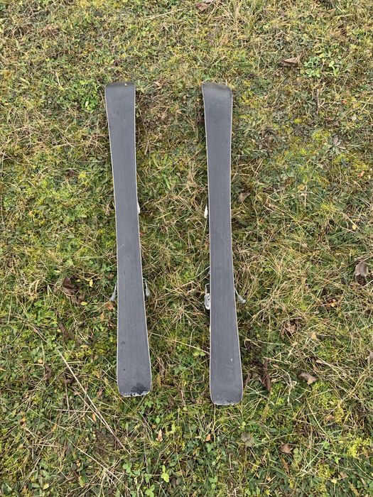 De vazare schiuri atomic si head