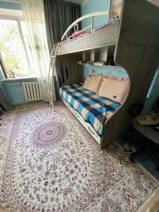 Двухярусная кровать