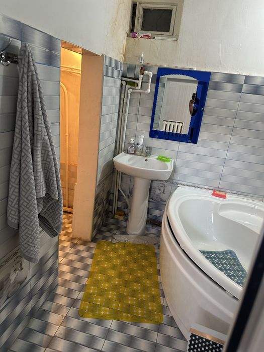 Водилда Ховли уй жой сотилади 8 сотих.