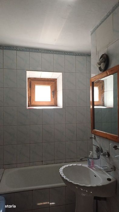Ap 3 camere Decomandat, parter, cu balcon SIF OLTENIA, Craiovita Noua