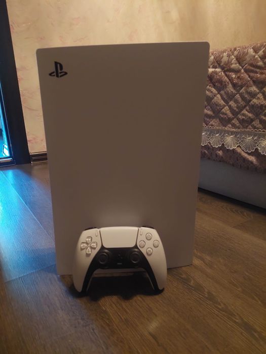 PS5 в отличном состоянии