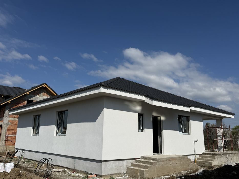 Duplex în Mosnita Noua(Albina),parter,pret 107000€,la cheie!