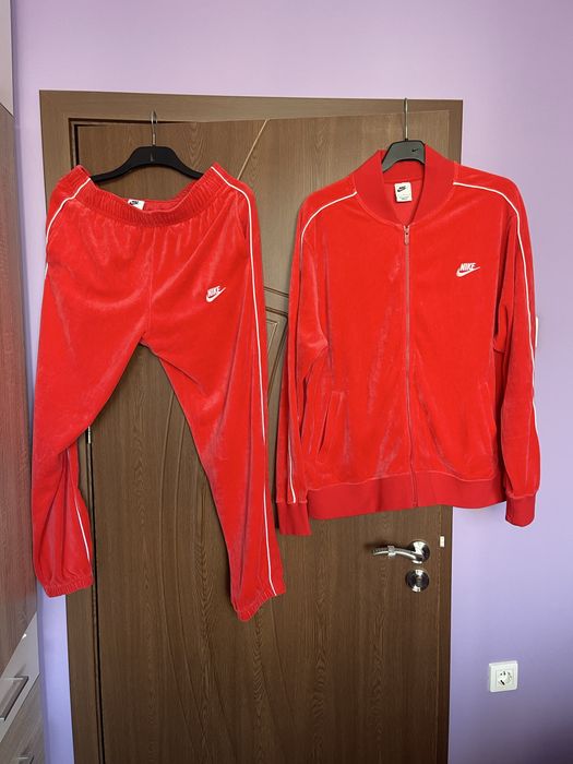 Комплект Анцуг Червен Плюш Полар Долнище и Горнище Nike Red Jacket NBA