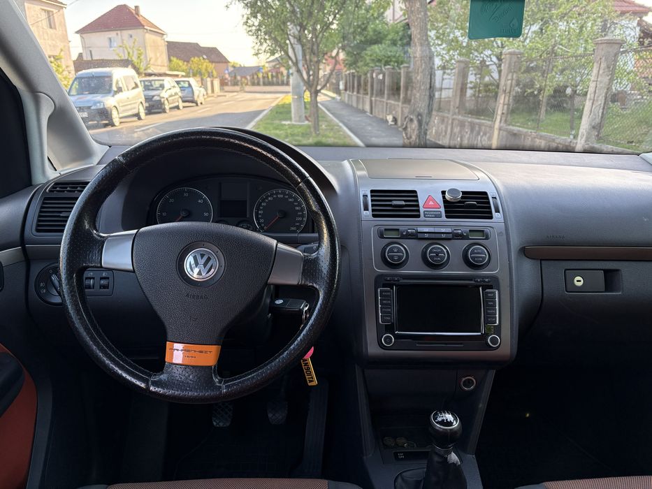 De vânzare Volkswagen Touran Cross 2007