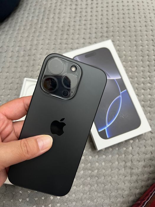 iPhone 16 Pro, 256 gb. Батарея 100%