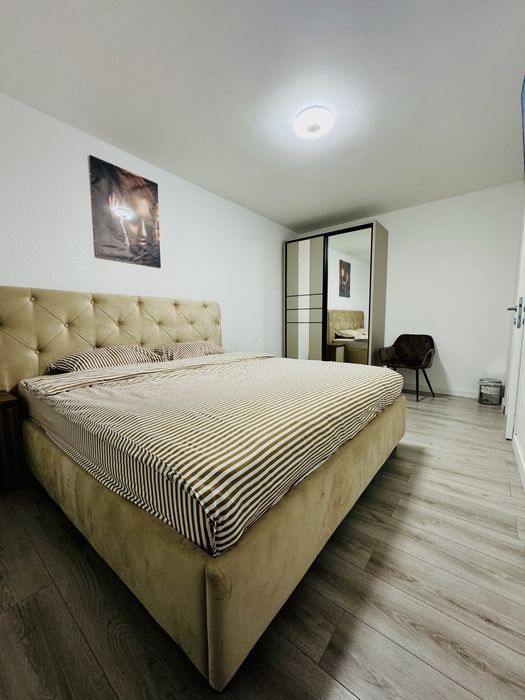 Apartament 3 dormitoare decomandat, 72,5 mp, balcon închis 5 mp + boxă subsol , Cart Manastur