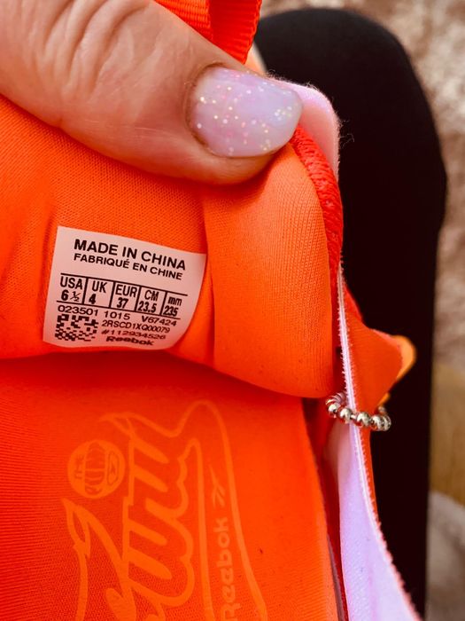 Adidasi Reebok  pump court mărimea 37