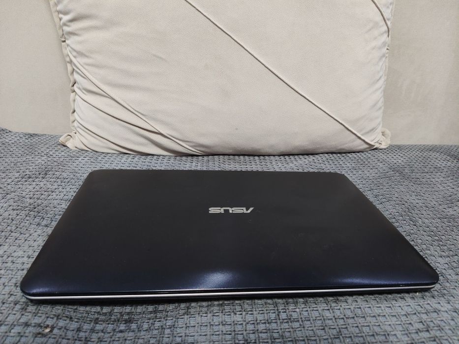 Ноутбук Asus в отличном состоянии.
