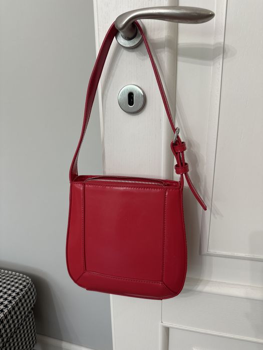 Червена чанта Zara
