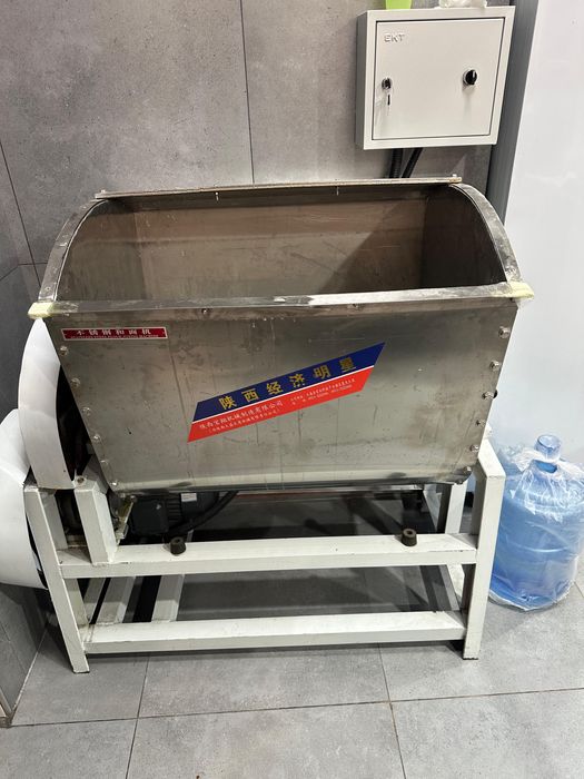 Тестомесильная машина (80 кг)