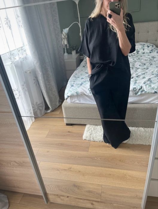 Costum 2 pieces lejer si elegant