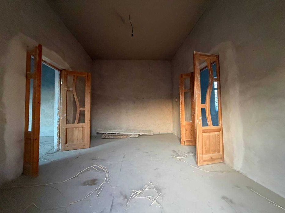 Продаётся участок 8,5 соток Ор-р Геофизика