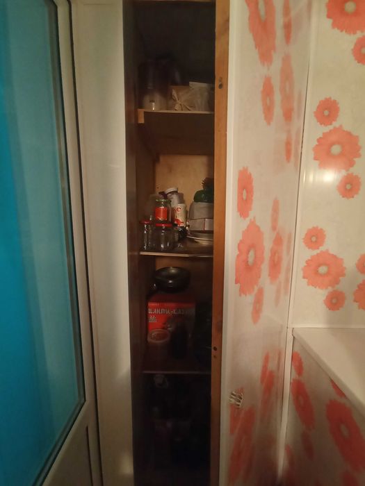 Продам 2 комн. квартиру в Уральске