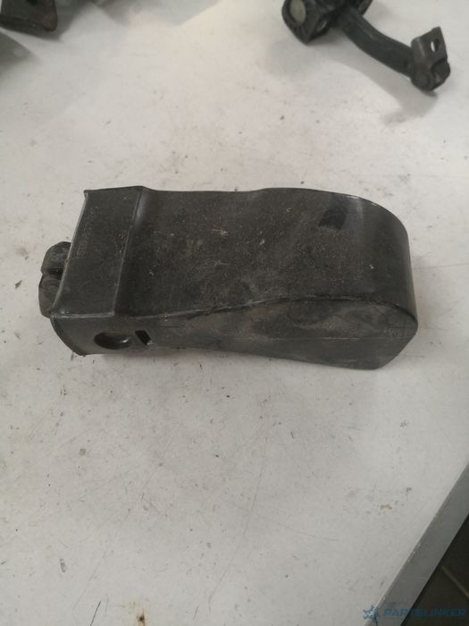 Opritor Usa Dreapta Fata Skoda Superb (3T4) [ 2008 - 2015 ] Oem 3T0837