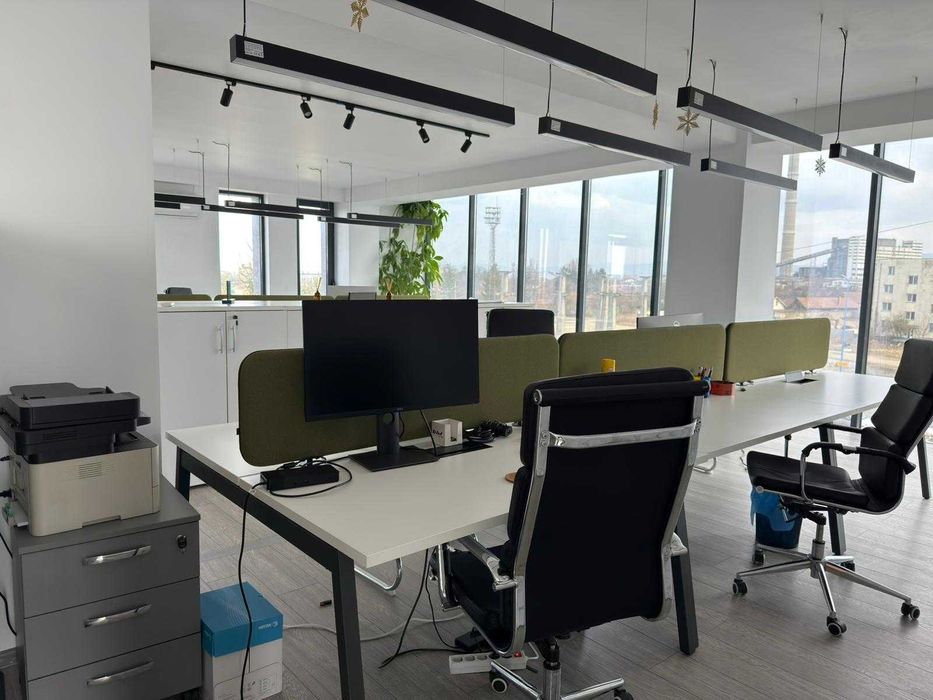 Inchiriez spatiu birouri