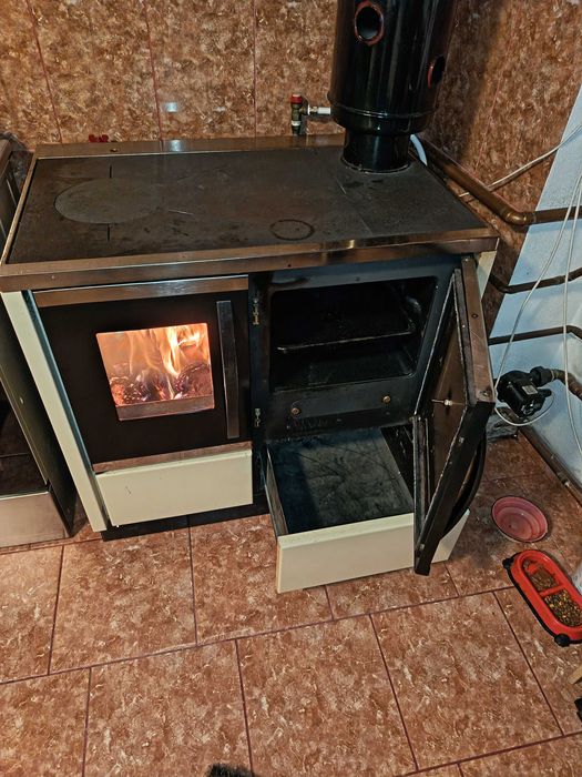 centrala termica pe lemne si soba de gatit